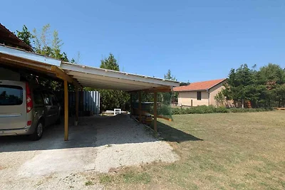 Ferienhaus mit grossem Gaten und Klimaanlage