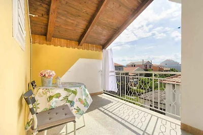 Studio mit Balkon und Klimaanlage