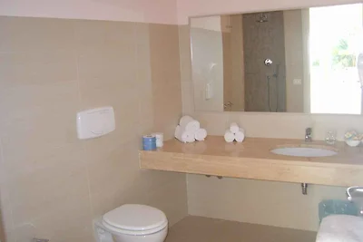 Ferienwohnung mit Klimaanlage, Pool und Balko