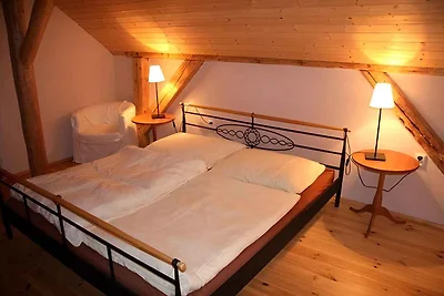 Ferienhaus mit Aussenpool am Wald