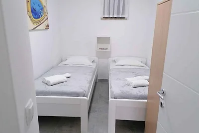 Ferienwohnung mit Terrasse und Klimaanlage