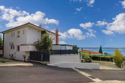 Ferienwohnung mit Terrasse, Balkon und Meerbl
