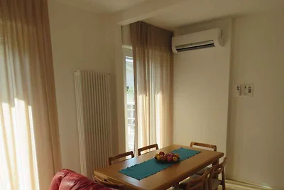 Ferienwohnung mit Balkon in unmittelbarer Näh