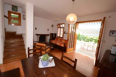 Ferienhaus mit Klimaanlage und Balkon