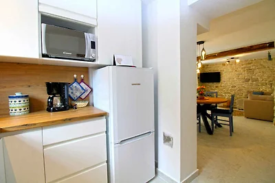 Ferienhaus mit grosser Terrasse und Grill