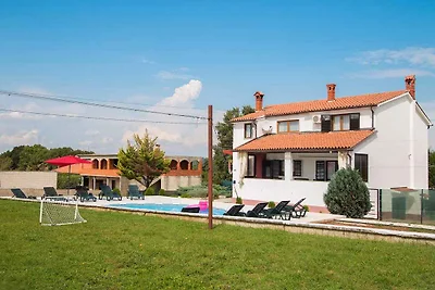 Appartamento Vacanza con famiglia Šajini