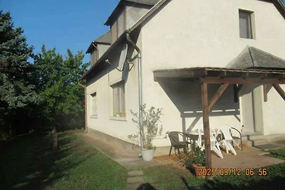 Ferienhaus mit Garten und nur 300 m vom Stran