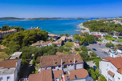 Komfortable Ferienwohnung Grgo mit Meerblick 