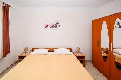 Ferienwohnung mit Terrasse und Klimaanlage