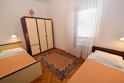 Ferienwohnung mit Klimaanlage und Balkon
