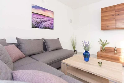 Ferienwohnung mit Terrasse und Meerblick