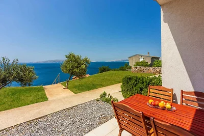 Ferienwohnung mit Terrasse und Grill