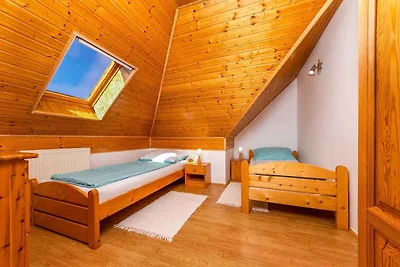 Ferienhaus Mit schöner Einrichtung, Pool,