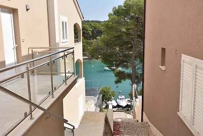 Ferienwohnung mit Terrasse 200 m vom Strand