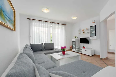 Ferienhaus mit schönem Garten in ruhiger Lage