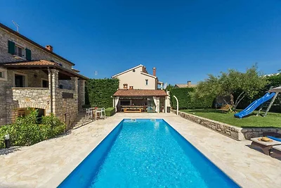 Villa mit Pool