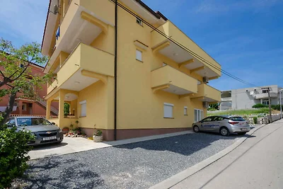 Ferienwohnung mit Balkon und Grill