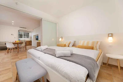 Ferienwohnung in Strandnähe mit Pool