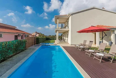 Villa mit Privatpool