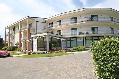 Studio mit Klimaanlage, Balkon und Pool