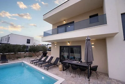 Villa Villa Matea 8+0