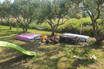 Willkommen im Gartenhaus in Kaštel Štafilić!