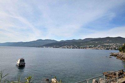 Ferienwohnung mit Terrasse und Grill, am Meer