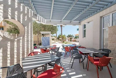 Komfortable Ferienwohnung Tomo mit Meerblick 