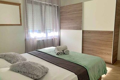 Ferienwohnung mit Balkon und Klimaanlage