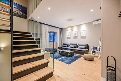 Villa mit Meerblick, Wellnessbereich und Pool