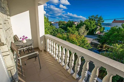 Ferienwohnung mit Balkon und Meerblick