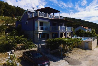 Ferienhaus mit Pool, mit Meerblick