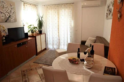 Komfortabel eingerichtete Wohnung mit 1 Schla