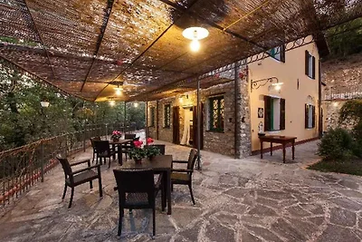 Ferienhaus mit Klimaanlage, Garten und Pool