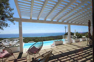 Villa Elisabeth mit Pool, Meerblick