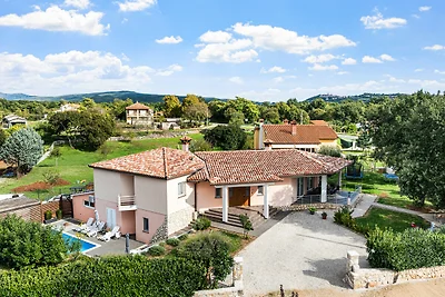 Haus D&E mit privatem Pool