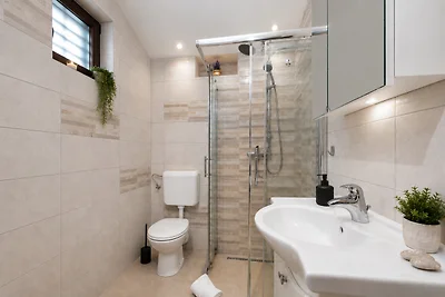 Haus Plum mit privatem Pool