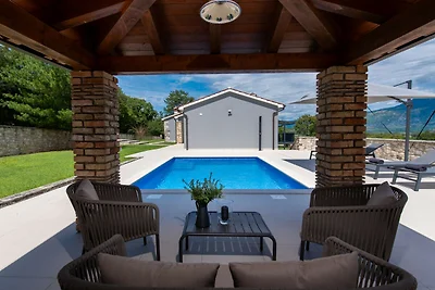 Villa Lilium mit privatem Pool und Wellness
