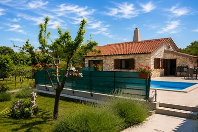Haus Plum mit privatem Pool