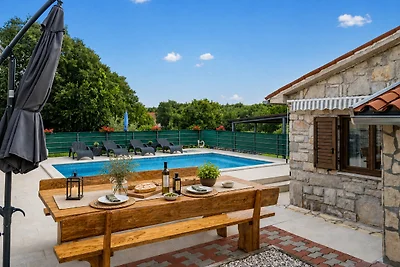 Haus Plum mit privatem Pool