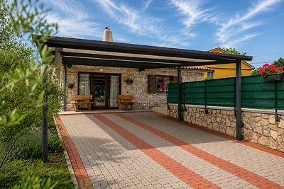 Haus Plum mit privatem Pool