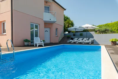 Haus D&E mit privatem Pool