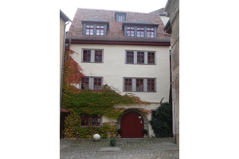 Am Palais 2