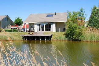 Paardekreek 4 ****, Veerse meer