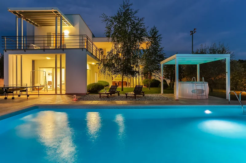 5* Smrikve Lounge Villa