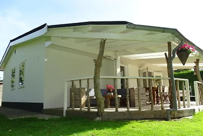 Villa Watergeuzen, Populierenlaan 6