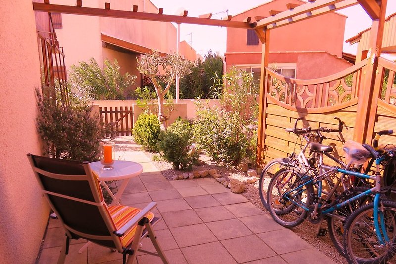Terrasse 2, 4 Fahrräder stehen zur Verfügung