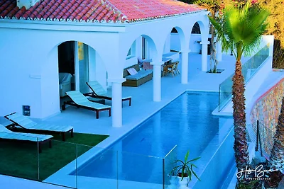 Villa Buganvilla