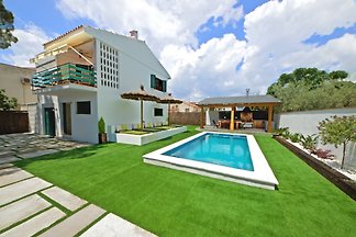 Domek letniskowy Urlop wypoczynkowy Ampolla