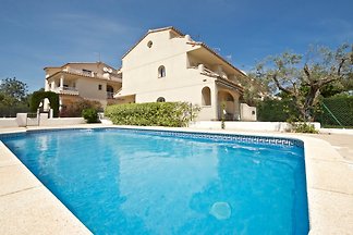 Domek letniskowy Urlop wypoczynkowy Ampolla